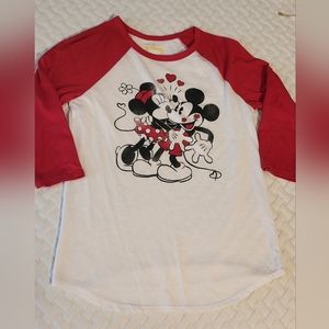Disney Jersey Shirt Mickey and Minney Love ❤️